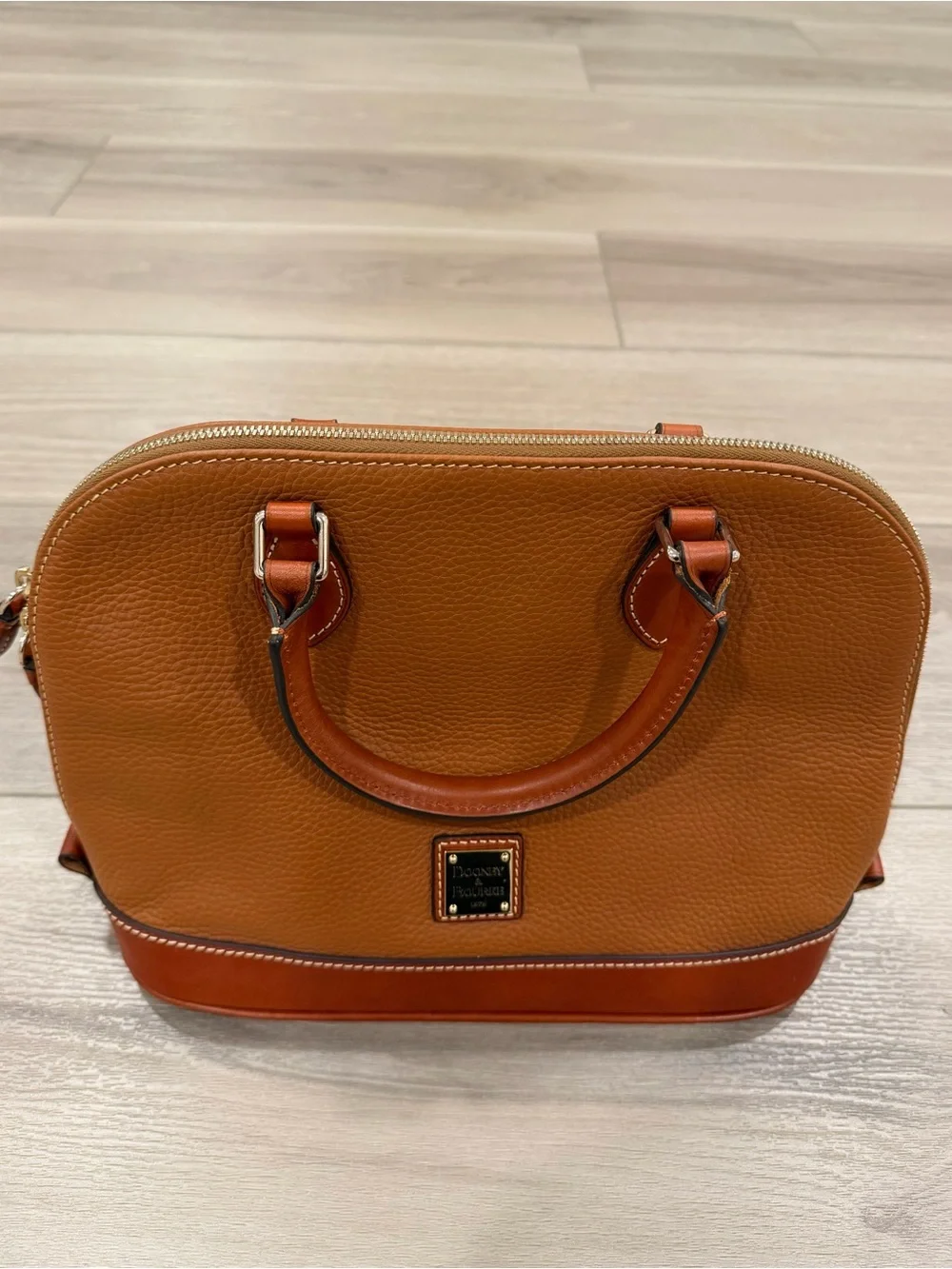 Dooney & Bourke Pebble Grain Small Zip Satchel In Caramel